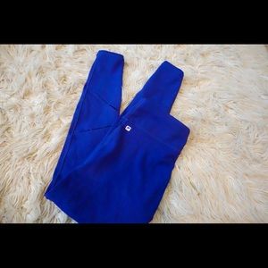 Fabletics cut leggings size small